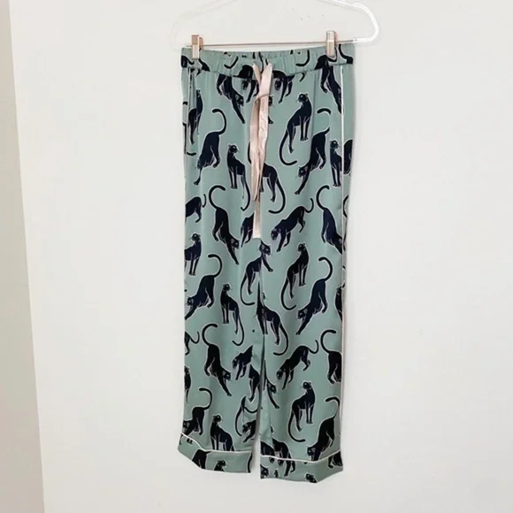 Ann Taylor women Cat Pajama Set - Picture 16 of 16